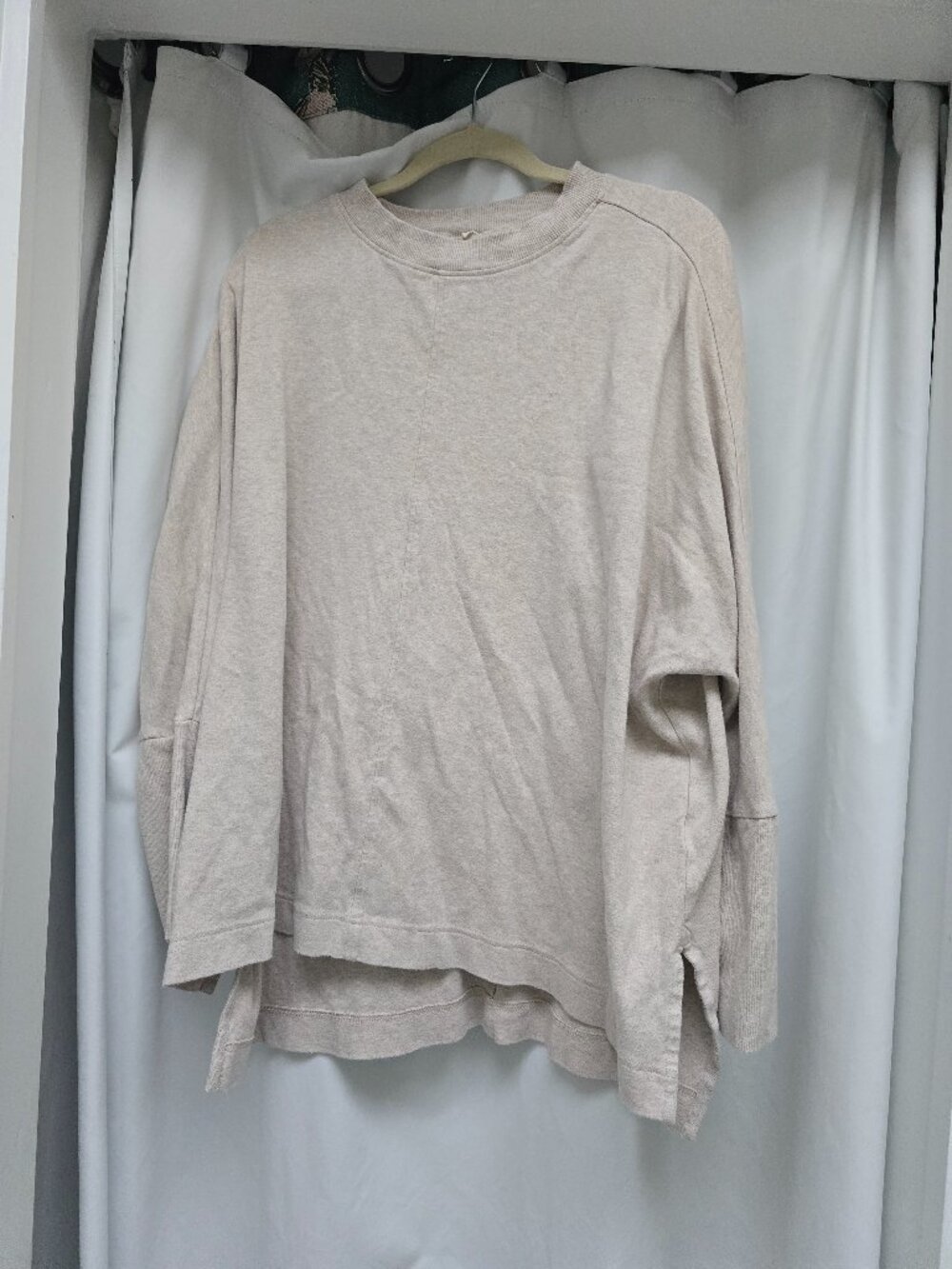 Long sleeve top